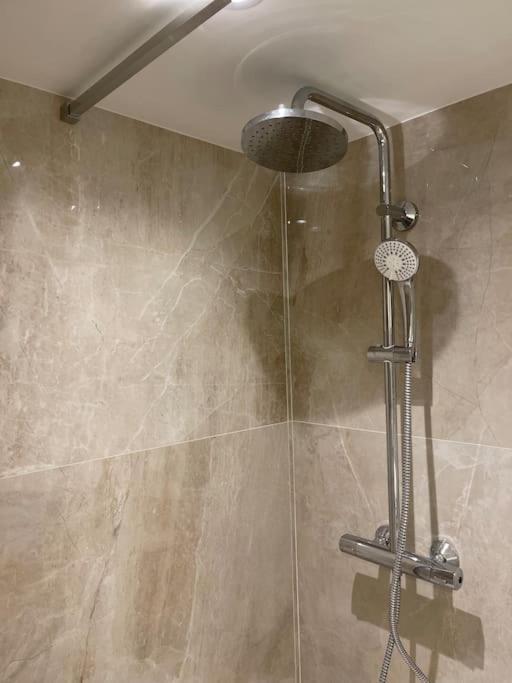 Grand Studio Neuf A 50 M Du Port Сен Тропе Екстериор снимка